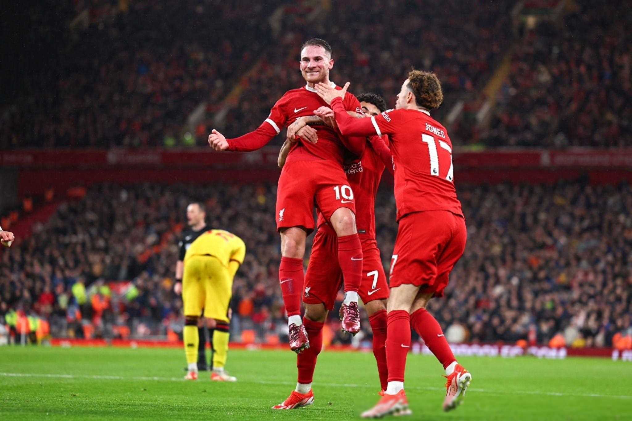 九游体育入口-巴黎圣日耳曼轻松连胜，夺冠奖杯来者居上