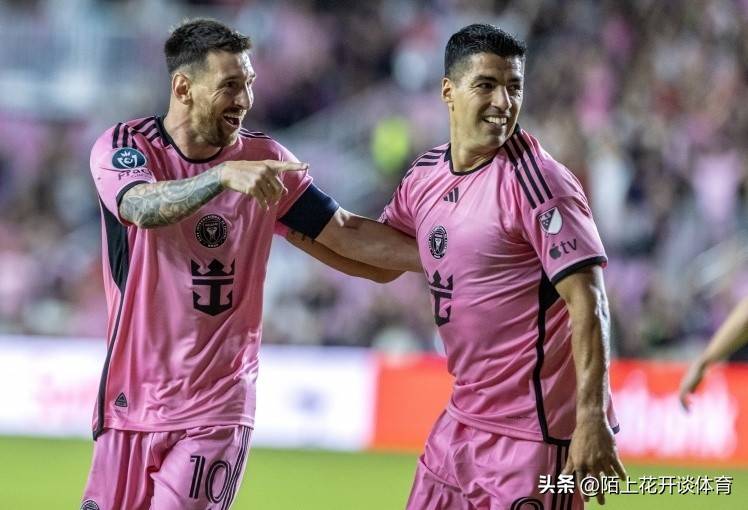 射手梅开二度，助球队轻松战胜对手的简单介绍