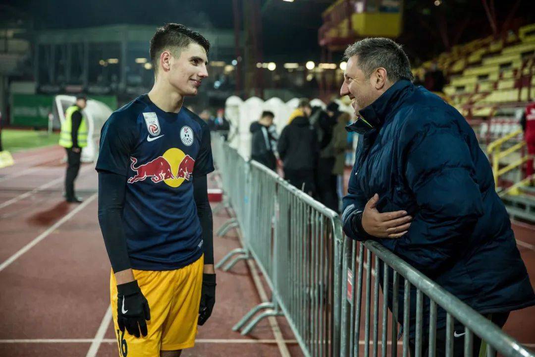 关于萨尔茨堡青训球员表现亮眼备战下一场比赛的信息 关于萨尔茨堡青训球员表现亮眼备战下一场比赛的信息