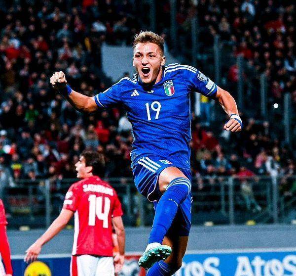 意甲新星崭露头角，助球队夺得胜利