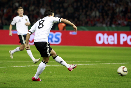 包含欧洲杯预选赛惊险比赛!胜负悬念引人担忧的词条 包含欧洲杯预选赛惊险比赛!胜负悬念引人担忧的词条