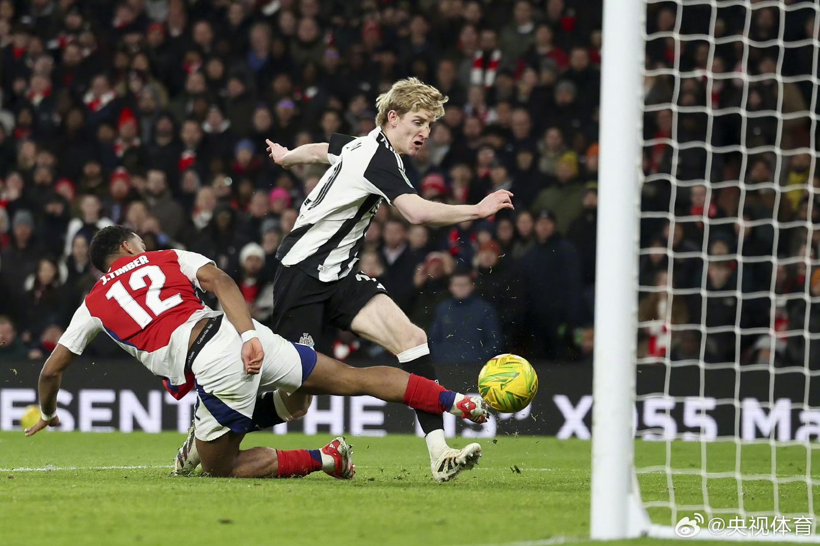 摩纳哥中场传中抢断，助球队绝杀对手