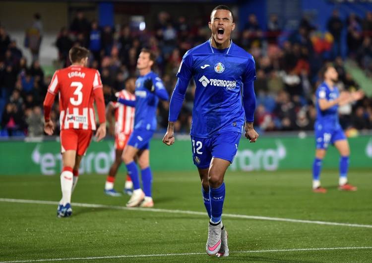 马赛阵容强大,取得重要胜利 马赛阵容强大,取得重要胜利