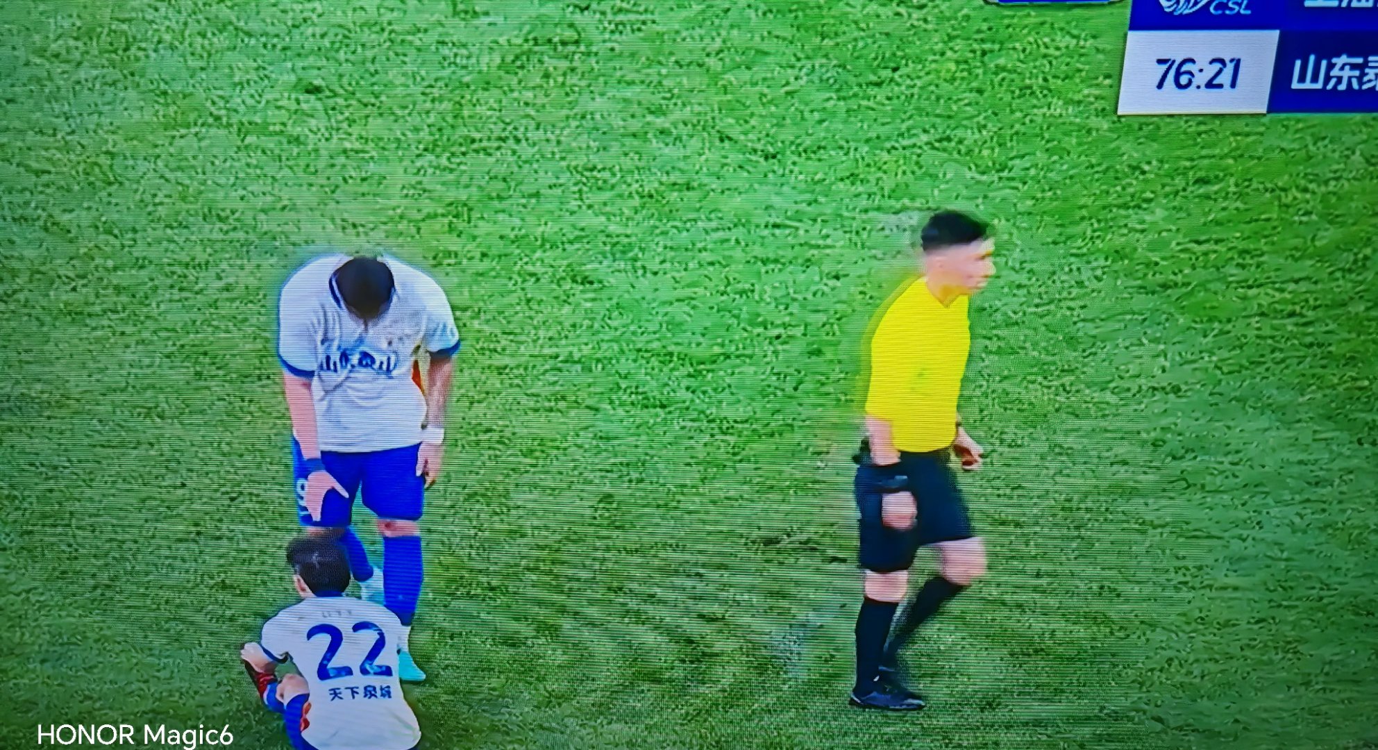 苏宁客场战胜上港，取得关键胜利的简单介绍