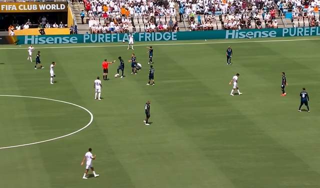 九游体育app下载-施魏因斯泰格首秀!巴伦西亚取得胜利