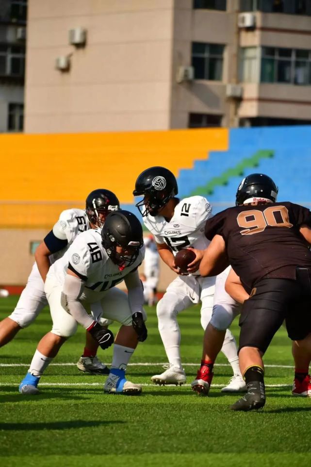 惊艳!球队旋风般进攻,完美晋级的简单介绍 惊艳!球队旋风般进攻,完美晋级的简单介绍