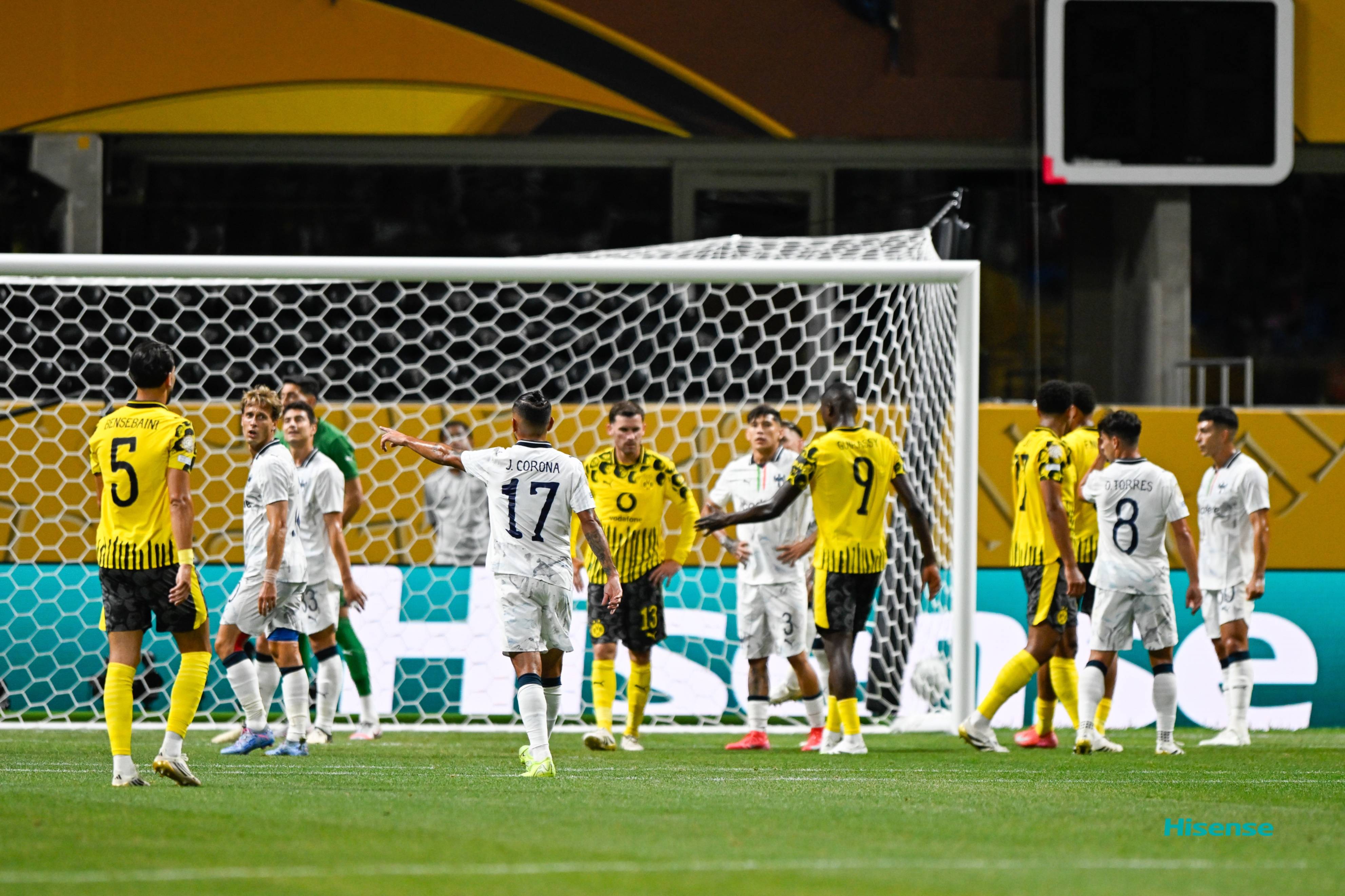 关于多特蒙德阵容归还受伤球员，球队士气大振的信息