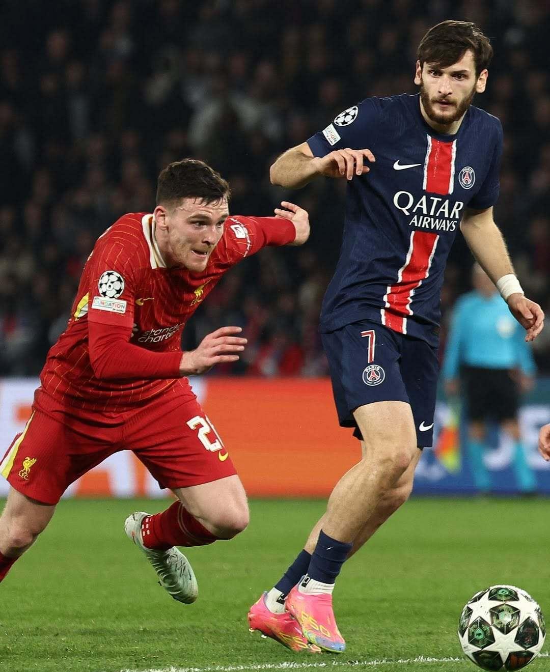 九游体育官方登录入口-比赛中球员精彩表现，为球迷带来惊喜