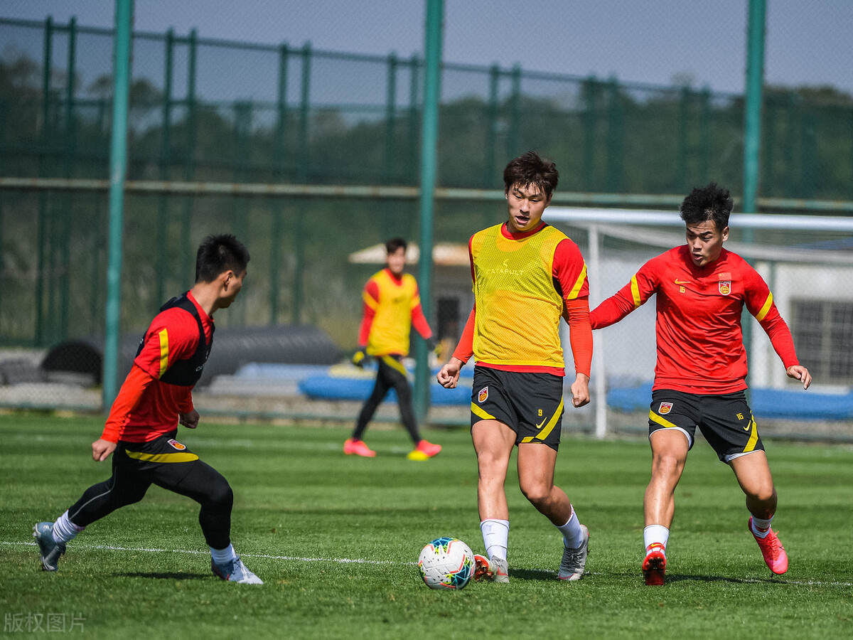 巴塞罗那预备队大胜法兰克福青年队，青训成果显著！的简单介绍