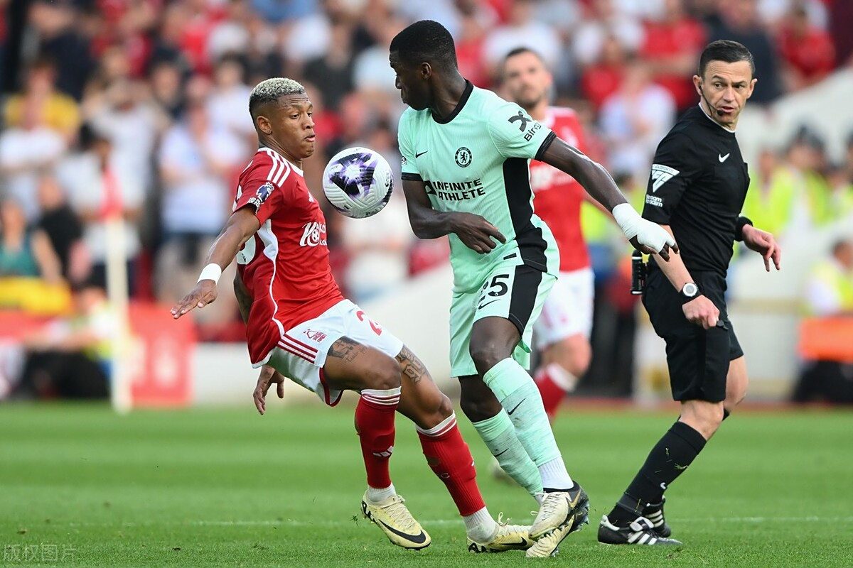 九游体育网页版-塞维利亚中场漫天飞短传，助球队取胜