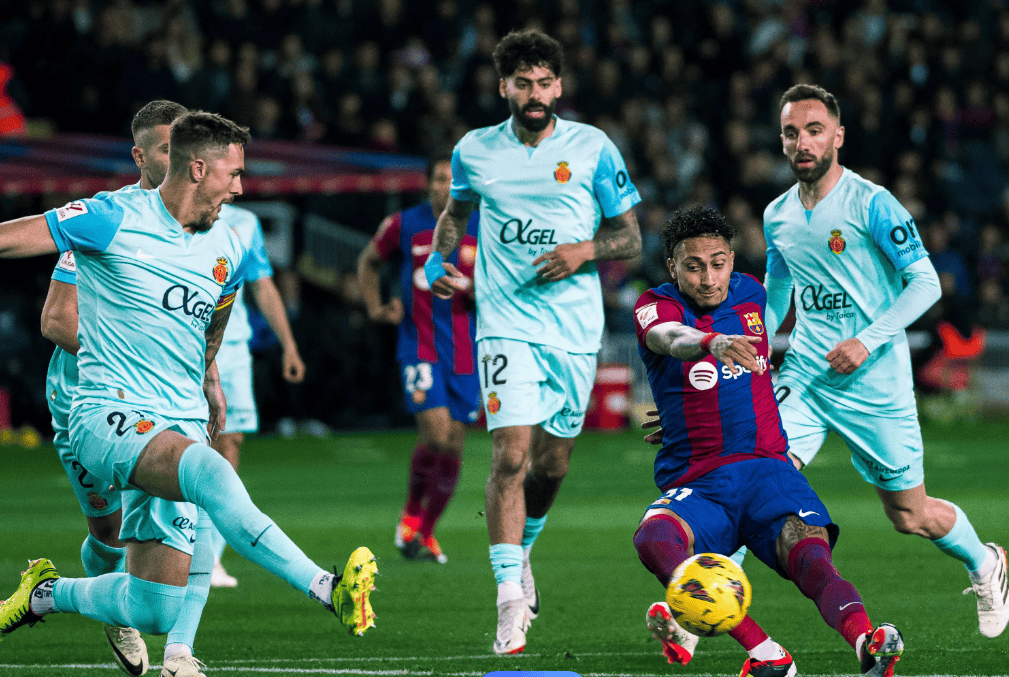 塞维利亚队主场告捷，球队表现令人印象深刻