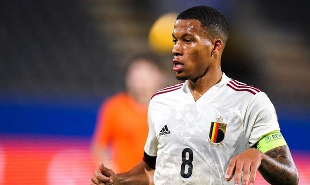 沃尔夫斯堡年轻球员崭露头角，成为队内焦点的简单介绍