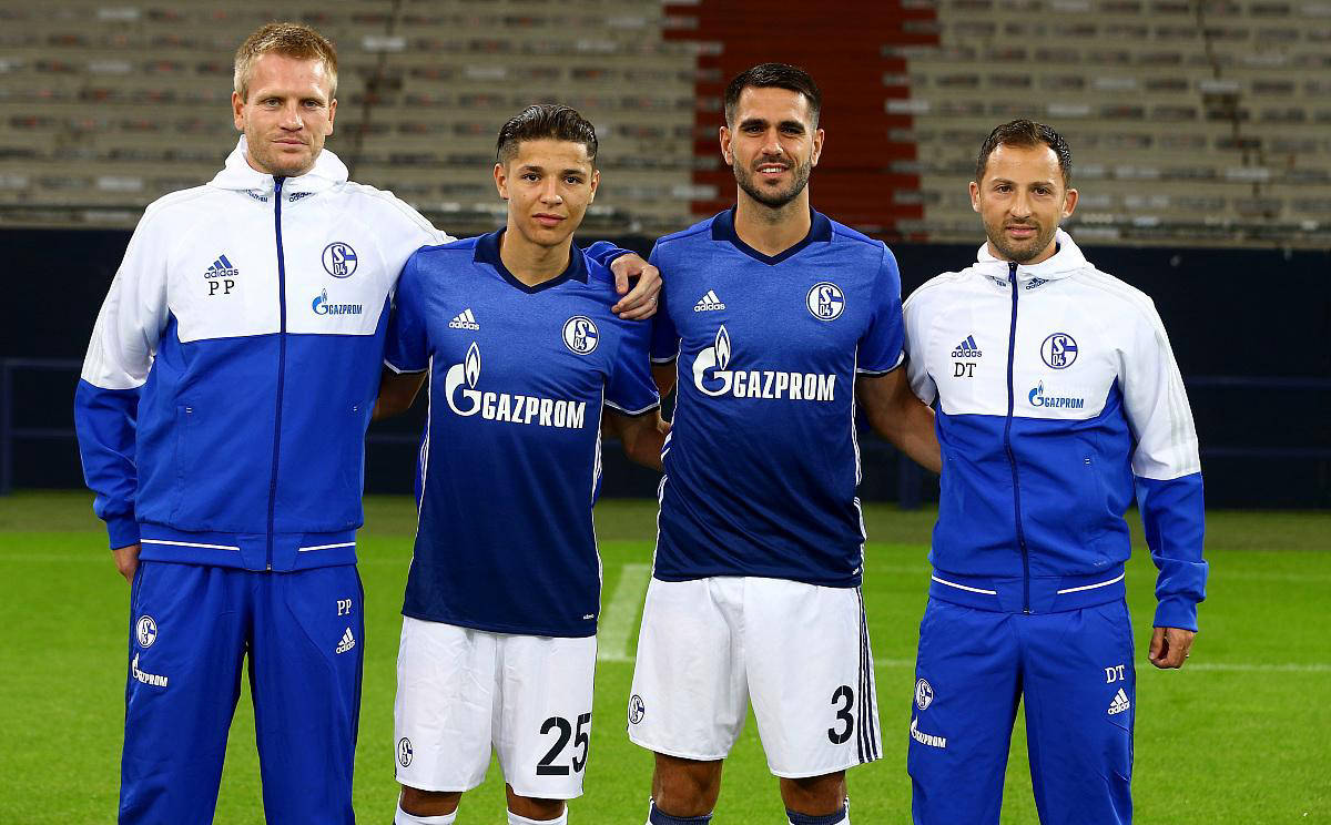 包含沙尔克04遭遇失利,战绩下滑!的词条 包含沙尔克04遭遇失利,战绩下滑!的词条