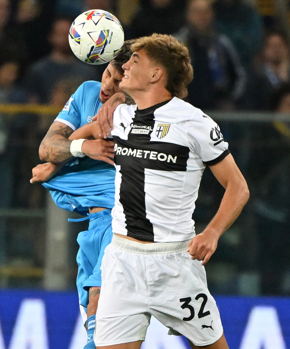 包含尤文图斯逼平帕尔马,榜首位置不变的词条 包含尤文图斯逼平帕尔马,榜首位置不变的词条