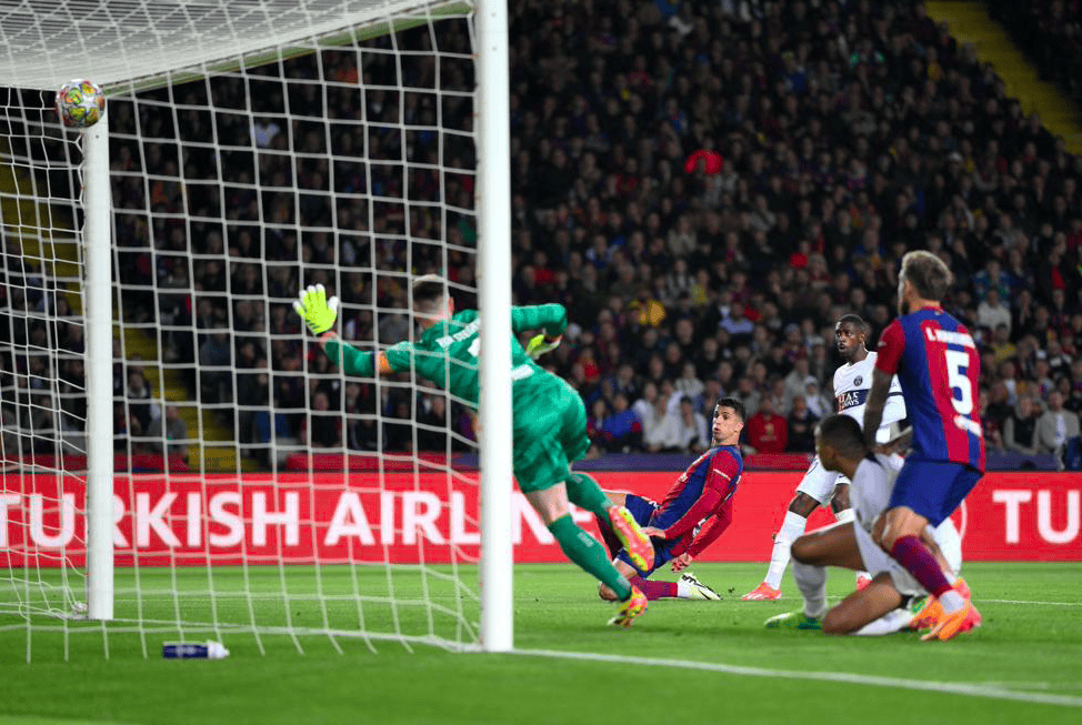 九游体育登录-关于曼联惨遭淘汰，无缘欧冠四强的信息